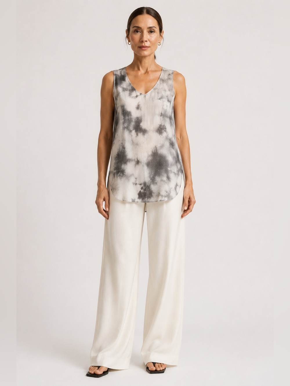 Eileen Fisher silk cotton blend sleeveless tunic in gray  white tie dye. Large
